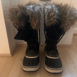 Sorel Joan of Arctic fur rubber winter boots in black, waterproof
